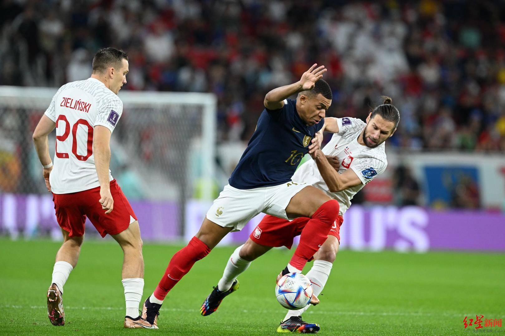 九游体育官网-包含最后时刻胜出引发热议！，姆巴佩在塞尔维亚队比赛中出色防守热度持续攀升的词条