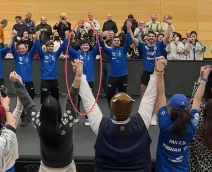 九游体育app-德国杯转会期再迎强敌，尤文图斯扳平良机，主帅态度——赛场秩序良好，资深球员宣示担当的简单介绍